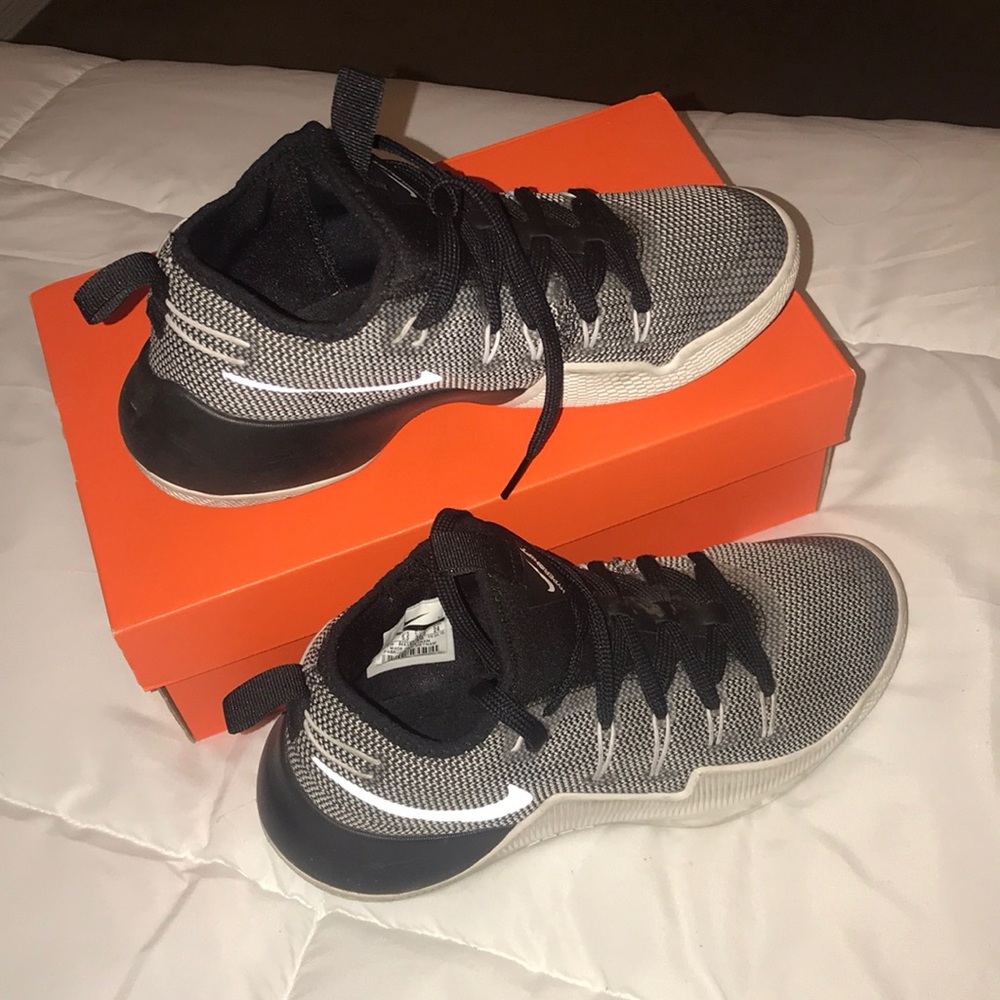 Nike hypershift shoes
